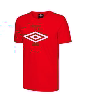 La camiseta de fútbol de fútbol de la tripulación de manga corta de la manga corta en la camiseta de fútbol de Gales es una pieza elegante y deportiva que celebra el orgullo galés y representa la pasión por el fútbol en Gales. Esta camiseta combina comodidad, estilo y espíritu de equipo, por lo que es imprescindible para los fanáticos del fútbol galés.

En un color rojo vibrante, esta camiseta se destaca con su apariencia audaz y enérgica. Las mangas cortas y el cuello de la tripulación proporcionan una silueta clásica y atemporal, lo que garantiza un ajuste cómodo para el uso diario.

Hecho a partir de materiales de alta calidad, esta camiseta ofrece una sensación suave y agradable contra la piel. La tela es duradera y transpirable, proporcionando comodidad y facilidad de movimiento durante las actividades de fútbol o salidas casuales.

Con su ajuste a medida, esta camiseta ofrece un aspecto más ajustado y moderno, mejorando su estilo general. El logotipo de Umbro se muestra con orgullo en el cofre, que representa el compromiso de la marca con la calidad y la autenticidad.

La característica más destacada de esta camiseta es el texto "adaptado en Gales" en la parte posterior, mostrando el orgullo y la artesanía asociados con el fútbol galés. Agrega un toque exclusivo, destacando la atención al detalle y la dedicación de los jugadores y seguidores de fútbol galés.

Ya sea que se dirige a un partido, participe en actividades deportivas o simplemente mostrando su apoyo al fútbol galés, la camiseta de fútbol de fútbol de la tripulación de manga corta Umbro es una opción fantástica. Su combinación de comodidad, estilo y espíritu de equipo te permite representar con orgullo el fútbol galés con confianza y orgullo.
