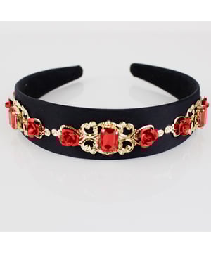 Be on-trend this season in the world of hair accessories. Our collection is designed to give your outfit a stylish finish, shop now on at SVNX. From Pearls hair clips, Embellished headbands and everything else to give hair envy. All about them little details. Metal red roses. Perfect add on this season. SKU RUBY002