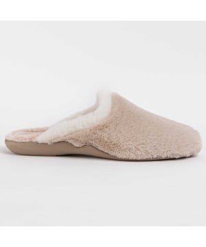 Hecho en España. Zapatilla de casa para mujer. Calce cómodo. Fabricada en materiales veganos. Fabricado por otras marcas para nuestra marca.