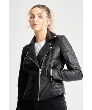 Update your look with the BARNEYS ORIGINALS PETITE textured leather jacket, the Clara. This iconic jacket is a best-selling style that suits all. Asymmetric zipline, ribbed shoulders and silver hardware; this is the ultimate leather biker jacket.