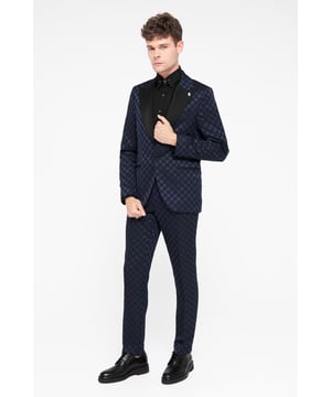 After a fail-safe suave 2-piece suit? The Papatya from Twisted Tailor will deliver. Crafted from a navy jacquard print, this suit offers an expensive look without the huge price tag. The trousers feature a flat front with contrast piping on the slanted pockets. Style the trousers with the matching suit jacket to complete the full look.