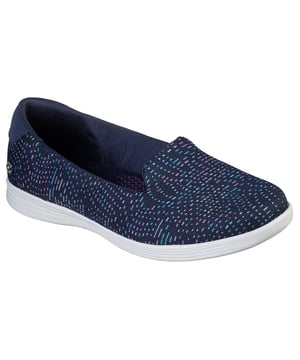 Product description:
Light women's shoes from the renowned Skechers
Slip-on Stretch Fit® construction provides sock-like comfort
Knitted upper
Set on a contrasting sole
Very light
Perfect for everyday use!