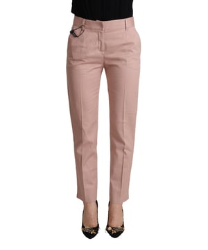 Marca: DOLCE & GABBANA  
Nuevo con etiquetas  
Pantalones tapered de cintura media  
Ajuste: Regular  
Color: Rosa  
Cierre de cremallera y botón  
Detalles con logo  
Hecho en Italia  
Material: 99% Algodón 1% Elastano  
Género: Mujeres  
Material: 99% Algodón 1% Elastano