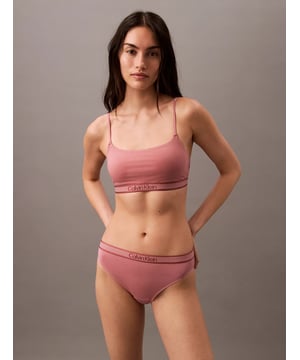 Calvin Klein TONAL LOGO COTTON Womens Bralette Red Grape W/ Apple Butter Logo
Item Weight: 0.11 KGProduct Code: 000QF7943EVLZ
