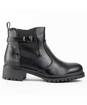 Casual enkellaarsje voor dames. Comfortabele pasvorm. Gemaakt van veganistische materialen. Gemaakt door andere merken voor ons merk. Afmetingen: 11 cm hoge schacht en 11 cm brede schacht.