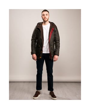 The parka has a contemporary, slim fitting design which offers a flattering look and includes traditional features such as gun pockets, cartridge holders and leather effect arm patches which offer an authentic country feel.

100% Waxed cotton
Sponge clean only