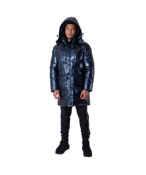 The Soul Star long puffer jacket for men is a season necessity that guarantees comfort maximum and durability with its hooded style and windproof construction. In addition to safeguarding you from brisk and fierce winds, the longline design of the jacket will additionally keep you covered from high temperatures. This jacket's practical but stylish design melds seamlessly between form and function for warm and safe travel. Perfect in different sizes and available in the UK, it is meant for a different body shape and targeted for men. Having got the Soul Star Long Puffer Jacket, it is time to upgrade your seasonal wardrobe by making the best defence against the cold.