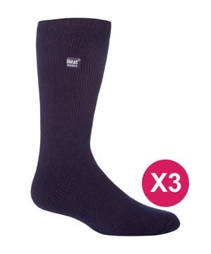 3er-Pack Socken für Herren Heat Holders Halten Sie Ihre Füße warm und warm in diesem 3er-Pack Socken für Herren von Heat Holders. Diese Socken wurden für den Winter entwickelt und fühlen sich mit ihrem dicken, gebürsteten Innenfutter superweich an. Die Dicke dieser Socken aus weichem Thermogarn sorgt für eine leistungsstarke Isolierung gegen Kälte mit hervorragenden feuchtigkeitsableitenden Eigenschaften. Die dehnbare Konstruktion dieser Socken schmiegt sich an die natürliche Form Ihrer Füße und Beine an und sorgt so für eine bessere Passform, Wärme und Komfort. Diese Socken sind dick und voluminös mit einer beeindruckend hohen Tog-Einstufung von 2,34. Das bedeutet, dass sie mehr als 7x wärmer sind als eine einfache Baumwollsocke (0,33 tog)! Mit einer hohen Tog-Einstufung werden Ihre Füße in dieser Wintersaison von warmen und kuscheligen Zehen profitieren. Eines der wichtigsten Merkmale dieser Socken ist, dass sie mit Heat Holders langem Schlingenflor-Polster hergestellt werden, das noch mehr warme Luft näher an der Haut hält. Es trägt auch dazu bei, dass Ihre Füße den ganzen Tag über bequem und gut gestützt sind. Diese dicken, thermisch gefütterten Socken werden von einem Experten gebürstet, wodurch die Innenseite luxuriös weich wird. Dies trägt dazu bei, die Menge an warmer Luft zu maximieren, wodurch Ihre Füße länger warm bleiben! Diese Socken sind in den Herrengrößen 6-11 UK, 39-45 Eur, 7-12 US erhältlich. Sie sind in verschiedenen Farben erhältlich, so dass es für jeden Mann einen passenden Stil gibt! Zusätzliche Produktdetails - Heat Holders Socken für Männer - Thermosocken - dickes Futter - 2,34 Tog Rating - strapazierfähiges Garn - weiches gebürstetes Innenfutter - 3er-Pack - verschiedene Farben - Größen 6-11 UK, 39-45 Eur, 7-12 US