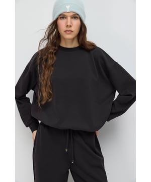 Nomatter-What bietet eine Kollektion für starke, einzigartige und stilbewusste Frauen. Hochwertige Stoffe und moderne Designs vereinen Komfort und Eleganz für jeden Anlass. Ob Alltag oder besondere Events – unsere Liebe zum Detail macht den Unterschied. Entdecken Sie zeitlose Ästhetik mit femininen Akzenten und heben Sie Ihren Stil auf ein neues Level. Mit "Nomatter-What" finden Sie die perfekte Kombination aus Ausdrucksstärke und Eleganz.