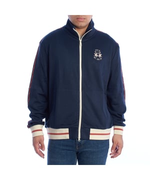 Martina-Sweatshirt mit durchgehendem Reißverschluss.

 Herren-Sweatshirt, das klassisches Design und moderne Details vereint, ideal für alle, die Stil und Komfort in einem einzigen Kleidungsstück suchen. Dieses Sweatshirt ist perfekt für jeden lässigen Anlass und spiegelt die charakteristische sportliche Eleganz der Marke wider.

 Einzelheiten:

 - Hergestellt aus weichen und widerstandsfähigen Materialien für lang anhaltenden Komfort.
 - Durchgehender Reißverschluss, der die Verwendung erleichtert und Vielseitigkeit bietet.
 - Hoher Kragen.
 - Offene Seitentaschen, praktisch und funktionell.
 - Exklusive La Martina-Stickerei auf der Brust.
 - Gerippte Bündchen und Saum mit Kontraststreifen.
 - Entspannter Stil mit Details an den Ärmeln.

 Ein vielseitiges Herren-Sweatshirt, das sich jedem maskulinen Stil anpasst und hochwertige Materialien mit einem Design voller Details kombiniert. Ideal, um einen lässigen Look zu vervollständigen, ohne an Eleganz zu verlieren.
 Komposition: Stoff: 62 % Acryl, 26 % Viskose, 10 % Polyester, 2 % Elasthan
 Pflege:
- Maschinenwäsche bei maximal 30°C.
 - Verwenden Sie ein mildes Reinigungsmittel.
 - Verwenden Sie keine Bleichmittel oder Bleichmittel.
 - Bei niedriger Temperatur trocknen.