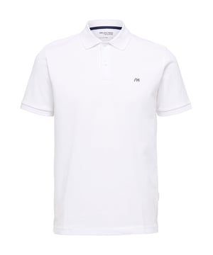 Tauchen Sie ein in zeitlosen Stil mit dem Herren-Poloshirt von Selected Homme - eine Verschmelzung von klassischer Eleganz und modernem Komfort. Mit seinem charakteristischen Polokragen und den gerippten Kragen und Manschetten strahlt dieses Poloshirt raffinierte Raffinesse aus. Der Reißverschluss verleiht dem Hemd eine dynamische Note und bietet eine subtile Abwechslung zur klassischen Knopfleiste. Das Poloshirt ist aus einem etwas dickeren Stoff gefertigt und bietet nicht nur ein luxuriöses Tragegefühl, sondern auch eine robuste Haltbarkeit, die Sie schätzen werden. Der reguläre Schnitt sorgt für eine bequeme Passform, in der Sie sich den ganzen Tag über wohlfühlen werden - ob im Büro oder in der Freizeit. Die hochwertigen Materialien, die bei der Herstellung dieses Poloshirts verwendet wurden, zeugen von der Liebe zum Detail und der Hingabe zur Qualität. Tragen Sie es allein oder kombinieren Sie es mit einem Pullover oder einer Jacke für einen vielseitigen Look, der zu jedem Anlass passt. Mit Selected Homme erleben Sie nicht nur zeitlose Eleganz, sondern auch unvergleichlichen Komfort, der Sie durch den Tag begleitet. Gönnen Sie sich den Luxus von Qualität und Stil und lassen Sie dieses Poloshirt Ihre Garderobe auf das nächste Level bringen.
