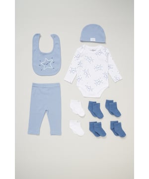 Celebrate the arrival of their little one with the 10-Piece Gift Set from Lily & Jack. This adorable bundle includes a ribbed printed bodysuit, trousers, bib, hat and 6 pairs of matching socks.  Perfect for gifting, made from 100% cotton.
