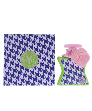 Bond No 9 design house launched Central Park West in 2012 as a floral woody musk fragrance for women or men. Central Park West notes consist of ylangylang pepper jasmine gardenia lime blossom orris root vetiver oak moss oak and musk.