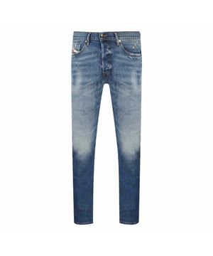 Diesel D-Fining 09A97 Blaue Jeans. Diesel Blaue Denim-Jeans. Normale Taille, konisch zulaufendes Bein, Knopfverschluss. 74% Baumwolle 24% Lyocell und 2% Elastan Stretch Denim, Faded Denim. Großes Markenabzeichen, Worn Look Denim Wash. Style Code: D-Fining 09A97