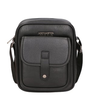 Northampton polo club Bolso de hombro de cuero de PU de un solo compartimento. Producto vegano.