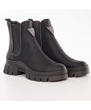 Bottine Guess Hestia Damen Schwarz Synthetik. Authentischer Cityschuh der Marke Guess - Streetwear/Sportswear Design von Guess - Guess für modebewusste Frauen, perfekt für den Alltag - Die schwarze Bottine von Guess lässt sich hervorragend mit Ihrem restlichen Kleiderschrank kombinieren - Bequemes Synthetikmaterial - Klassisches elastisches Design - Hestia - Synthetik.