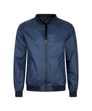 Cappuccino Italia Sommerjacke für Männer. Die Sommerjacke besteht aus Polyester und hat eine normale Passform. Die Jacke wird mit einer grauen Kapuze geliefert, die mit Hilfe von Knöpfen an der Jacke befestigt werden kann.