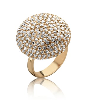 Dieser aufwendige Ring für Damen von Orphelia ist das perfekte Geschenk, um sich selbst oder einen geliebten Menschen zu verwöhnen. Der Ring ist aus 925 Sterlingsilber, in der Farbe Rosé, in der Größe 52, mit einem Gewicht von 9,8 Gramm und einer Breite von 2,2 cm an der breitesten Stelle. Der Orphelia Damenring aus 925 Sterlingsilber – Rosé R-13434 wird in einer atemberaubenden Geschenkbox geliefert und hat eine zweijährige Garantie.
