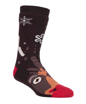 Heat Holders sind die ultimativen Socken für Ihre Wintergarderobe. Warum also nicht Weihnachten mit Stil feiern und dabei Ihre Füße warm und bequem halten? Das können Sie mit den neuen Christmas Slipper Socks von Heat Holders. Diese Socken haben das gewohnte, extra warme Gefühl der originalen Heat Holders Thermosocken, sind aber zusätzlich mit speziellen Anti-Rutsch-Griffen an den Sohlen ausgestattet, die ein Ausrutschen auf Holz- oder Laminatböden verhindern - damit Sie in Ihrem Zuhause sicher unterwegs sind. Mit einer massiven Tog-Einstufung von 2,6 sind sie die wärmste Thermosocke für Sie - 7x wärmer als eine gewöhnliche Baumwollsocke (0,33 Tog)! Diese sehr dicken und warmen Hausschuhsocken werden aus einem speziell entwickelten, besonders dicken Garn mit extremen Wärmeeigenschaften und feuchtigkeitsableitenden Eigenschaften hergestellt. Ihr mit innovativer Stricktechnologie hergestellter langer Schlingenflor sorgt für einen einzigartigen, extra langen Schlingenflor, der mehr warme Luft einschließt und so die Wärmeleistung noch weiter erhöht. Außerdem haben sie eine superweiche, gebürstete Innenseite, die die Menge an warmer Luft, die an der Haut gehalten wird, maximiert und so den ganzen Tag über für Wärme und Komfort sorgt.