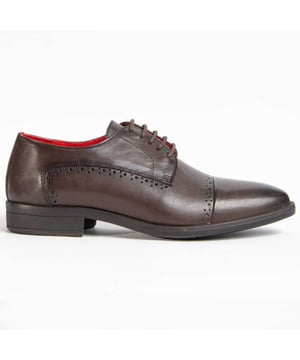 Garantía Purapiel, 10 años de garantía. Zapato de cordón para hombre. Fabricado en cuero 100% natural libre de Cromo VI. Materiales de máxima calidad. Suela cosida de cuero. Plantilla acolchada. Fabricado por otras marca para nuestra marca.