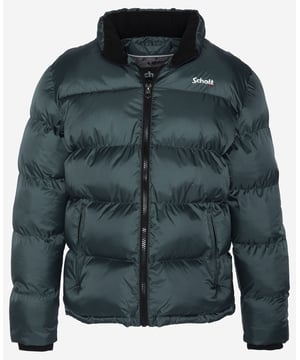 Dank der großen Farbauswahl ist diese Steppjacke einfach zu tragen. Der Kragen ist zur besseren Isolierung vor Kälte mit Fleece gefüttert.
