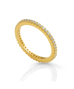 Dieser aufwendige Ring für Damen von Orphelia ist das perfekte Geschenk, um sich selbst oder einen geliebten Menschen zu verwöhnen. Der Ring ist aus 925 Sterlingsilber, goldfarben, hat die Größe 54, wiegt 1 Gramm und ist an der breitesten Stelle 0,2 cm breit. Der Orphelia „Lily“ Damenring aus 925 Sterlingsilber – Gold ZR-7538/G wird in einer atemberaubenden Geschenkbox geliefert und hat eine zweijährige Garantie.