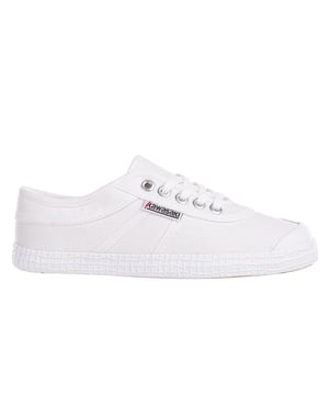 Nuestro zapato de lona Original Teddy es un nuevo y invernal miembro de la familia Kawasaki. La suave, cálida y confortable lana de su interior mantiene tus pies calientes durante todo el día. La expresión de moda va de la mano con la comodidad, lo que hace que el zapato sea una necesidad en el armario.Detalles del producto. Cordones regulables para un ajuste adecuado. Disponible en tres colores diferentes. Unisex. Zapato ligero. El zapato de corte bajo con cordones permite la rotación y la flexibilidad. Parte superior de lona y ante de vaca. Acolchado con una mezcla de lana real y artificialGuía de tallas/ajuste. Si estás entre dos tallas, te recomendamos que elijas la más grande.Guía de lavado. Se recomienda no lavar el zapato.