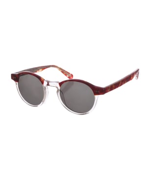 Gafas de sol Vicens.
Gafas de sol Zen con montura de acetato.
Color Transparente-burdeos
Forma pantos.
Lentes de color Gris
Patillas de acetato.
100% Protección UV. 
Incluye una funda neutra de tela.

Medidas:  Alto lente: 51 mm
Ancho lente: 46 mm.
Puente: 21 mm.
Patillas: 143 mm.

Limpieza y manutención:
-Limpiar las gafas con agua y jabón (neutro).
- No utilice paños sucios o abrasivos, que puedan alterar las características de los filtros.
- Utilice solo accesorios y repuestos originales.