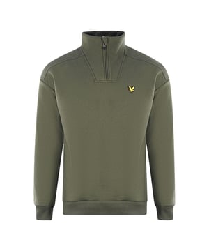Jersey verde con media cremallera y logo en el pecho Golden Eagle de Lyle & Scott. Manténgase cómodo y con estilo con el jersey Lyle & Scott Branded. Este jersey se ajusta a la talla real y presenta el logotipo de la marca Lyle & Scott. ¡Hacer una declaración nunca se vio ni se sintió tan bien! Jersey Lyle & Scott Trek verde, cierre de media cremallera. Puños y dobladillo elásticos, 67 % algodón, 33 % poliéster, capa intermedia de cuello alto. Corte regular, Se ajusta a la talla real, Insignia de la marca en la parte delantera izquierda del pecho. Estilo: ML1772SP 028