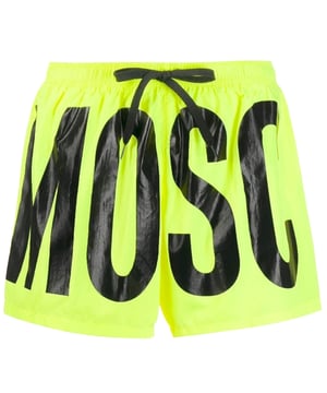 Moschino gele zwemshort, elastische tailleband, trekkoorden, all-over printlogo, 100% polyester, gemaakt in Italie, groot merklogo rondom, merklogo, gele zwemkleding