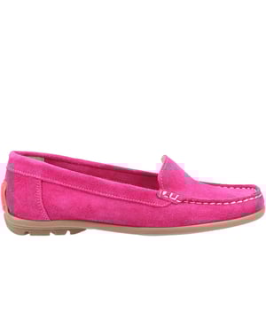 The Torella summer slip-on moccasin from Riva is a stylish and comfortable choice for warm weather. Crafted from luxurious Portuguese suede, this moccasin features a soft leather insole for all-day comfort. The rubber outsole provides excellent grip, ensuring stability and traction throughout those sunny summer days.- Suede leather upper- Slip-On fit- Leather inner- Durable rubber outsole- Riva branding