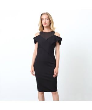 Voor die zelfverzekerde en verfijnde klaar om te feesten, mis dit item niet: korte jurk die het lichaam past in een "Milano" van een trui, comfortabel maar voldoende omhulsel om je lichaam te structureren. Charmante "bardot" gesneden met banden die beginnen met de schouders en kruising op de halslijn. Om een ​​bijgewerkte look en parade met verzekering te gebruiken tijdens uw volgende avond. Om te associëren met je favoriete Stilettos -paar.

Productdetails:
Vorm: bodycon
Lengte: 94 cm
Mouwloos
Style halslijn >>Bardot>>
Onzichtbaar zipcentrum terug