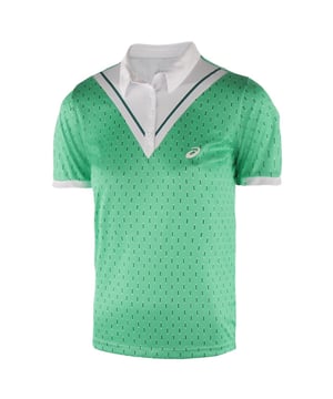 Classic and comfortable tennis polo shirt with a button-down collar and graphic print. The soft material does not cause abrasions or irritation, and the regular cut does not restrict movement while playing on the court. The Motion dry system helps wick away moisture from the outside of the fabric to keep the skin dry. 
Functionality: breathable, sweat-wicking 
Cutting: regular 
Material: soft, flexible 
Composition: 100% polyester
