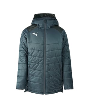 Puma Bamberg gewatteerde blauwe lange winterjas. Puma Bamberg gewatteerde winterjas. Stijl: 582475-01. Puma-logo op de rechterborst. Ritssluiting, lange jas. Voorzakken met ritssluiting