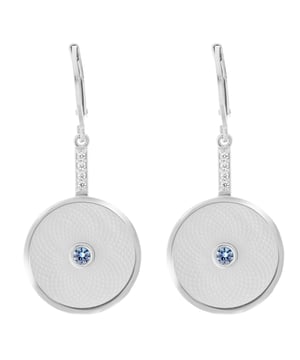Deze Orphelia Dangle Oorbellen in Zilver zijn gemaakt van de hoogste kwaliteit allergievrij 925 Sterling Zilver. De Orphelia 'Genoa' Dames 925 Sterling Zilver Dangle Oorbellen - Zilver ZO-7291 worden geleverd in een prachtige geschenkdoos en hebben een garantie van twee jaar - het perfecte cadeau om jezelf of een geliefde te verwennen.