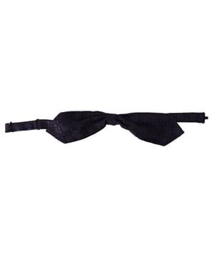 <ul>
  <li>Marca: DOLCE & GABBANA</li>
  <li>Material: 100% seda</li>
  <li>Color: Azul Patron geometrico</li>
  <li>Modelo: Atado</li>
  <li>Correa para el cuello de longitud ajustable</li>
  <li>Fabricado en Italia</li>
</ul>
