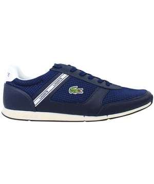 Die Lacoste Menerva Sport 0121 1 CMA Herren Sneaker in Marineblau bieten ein sportliches und zugleich raffiniertes Design, das sie perfekt für legere Ausflüge oder aktive Lebensstile macht. Diese Sneaker kombinieren leichtgewichtigen Komfort, modernen Stil und hochwertige Materialien für vielseitigen Alltagseinsatz.

Hauptmerkmale:
Hochwertiges Obermaterial aus Synthetik und Mesh: 

Bietet Langlebigkeit, Atmungsaktivität und ein schlankes, sportliches Erscheinungsbild.

Ikonisches Lacoste Branding: 

Präsentiert das charakteristische Krokodil-Logo an der Seite und subtile Details für einen Hauch von Raffinesse.

Gepolsterte Innensohle: 

Sorgt für überlegenen Komfort und Unterstützung, ideal für längeres Tragen.

Gepolsterter Schaft und Zunge: 

Verbessert die Passform und den Komfort um den Knöchel und sorgt für ein sicheres und snug Gefühl.

Robuste Gummisohle: 

Bietet hervorragende Traktion und Stabilität auf verschiedenen Oberflächen und gewährleistet eine langlebige Leistung.

Leichtes Design: 

Reduziert die Ermüdung und macht diese Sneaker perfekt für den Ganztägigen Gebrauch oder leichte Aktivitäten.

Atmungsaktive Konstruktion: 

Enthält Mesh-Einsätze, um die Luftzirkulation zu fördern und Ihre Füße kühl und komfortabel zu halten.

Klassische Marineblau-Farbgebung:

Ein vielseitiges und zeitloses Design, das legere und athleisure Outfits mühelos ergänzt.

Die Lacoste Menerva Sport 0121 1 CMA Herren Sneaker in Marineblau sind eine ideale Wahl für diejenigen, die eine Balance aus sportlichem Stil, Komfort und Langlebigkeit suchen. Perfekt für den Alltag oder um Ihrer Garderobe einen modernen Akzent zu verleihen.