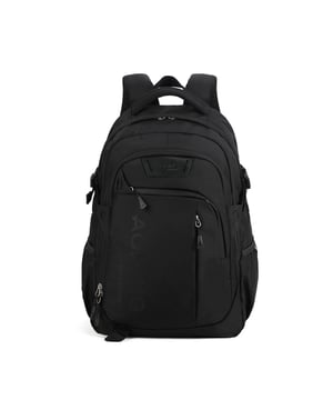 Mochila unisex. El cierre es con cremallera. Los bolsillos internos son uno abierto. Hay tres bolsillos externos con cremallera y dos laterales abiertos. Falta la correa para el hombro. El asa es de tela. Hay un compartimento interno. El material exterior es poliéster. Internamente está forrado en poliéster. Medidas: 32x18x45 cm. Producto de moda
