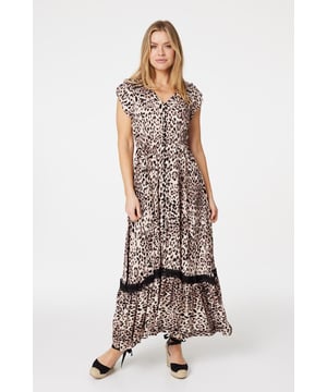 Make a statement in this animal print maxi dress. It has a V-neck with a button front and lace shoulder detail, a shirred waist, frilled cap sleeves and a tiered maxi skirt with a lace trim. Made from 100% breathable viscose to keep you cool and comfortable. Team with heeled wedges for a striking holiday style that's perfect for alfresco evening drinks.