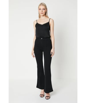 Flattering flared silhouette that elegantly skims over the hips
Stylish seam detailing along the front for a modern touch
woven fabric with a soft, comfortable feel
Versatile mid-rise waistline for a flattering fit
Trendy full-length style with a subtle flare from the knee

These flared jeans from Principles exude a relaxed yet chic vibe, perfect for casual weekend outings or dressing up with a smart blouse and heels. The seam detailing along the front adds a contemporary edge, while the woven fabric ensures all-day comfort. Pair them with a fitted top and trainers for a laidback look, or elevate the style with a blazer and ankle boots for an effortlessly stylish evening ensemble.