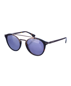 Gafas de sol Armand Basi con montura de acetato y metál.
 Color Habana-plateado
 Forma redonda.
 Lentes de color Marrón
 Patillas metalicas con acabado en acetato, y el nombre de la marca grabado.
 100% Protección UV. 
 Cristales antirreflejo.
 Incluye una funda de tela de protección.
Los colores reales del producto pueden variar ligeramente con respecto a los colores que muestra su monitor.
 
 Medidas  Ancho lente: 51 mm. Puente: 21 mm. Patillas: 145 mm.
 
 Limpiar las gafas con agua y jabón (neutro).
 - No utilice paños sucios o abrasivos, que puedan alterar las características de los filtros.
 - Utilice solo accesorios y repuestos originales.