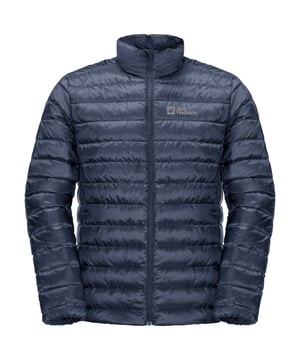 Chaqueta para hombre de la marca Jack Wolfskin. La chaqueta está hecha de poliéster de alta calidad y tiene un corte regular. La chaqueta tiene una cremallera arriba y abajo, fácil para el ciclismo, ciclomotores o scooters.  Marca: Jack WolfskinNombre del modelo: Pack&Go Down JacketCategoría: chaqueta de hombreMateriales: poliésterColor: azul marino