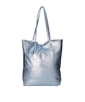 Bolso shopper para mujer. El cierre es con cordón de piel. Los bolsillos internos son uno con cremallera. Los bolsillos externos están ausentes. Falta la correa para el hombro. El mango es de piel. Hay un compartimento interno. El material exterior es piel auténtica laminada. Internamente está forrado en tejido 70% algodón - 30% poliéster. Medidas: 40x36x11 cm. Hecho en Italia