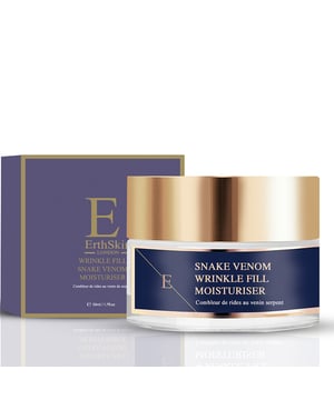 Wrinkle Fill Slangengif Moisturiser
 Wrinkle Fill Snake Venom Moisturiser bevat synthetische slangengifpeptide die is ontwikkeld om expressielijntjes, waarvan bekend is dat ze rimpels veroorzaken, te ontspannen. Deze peptide in combinatie met hydratatiebevorderend hyaluronzuur en collageen zorgt ervoor dat de huid er zichtbaar gladder, jonger en voller uitziet.
 Slangengifpeptide
 Slangengifpeptide Slangengifpeptide is een synthetische peptide die de effecten nabootst van Waglerin 1, een bestanddeel dat voorkomt in de giftige Temple Viper-slang. Het werkt door het verminderen van spiercontracties in het gezicht en vermindert de celbeweging, waardoor de huid glad blijft en het doel is om rimpels en fijne lijntjes te verminderen.
 
 Hyaluronzuur
 
 Hyaluronzuur komt van nature voor in onze huid, maar naarmate we ouder worden vertraagt de natuurlijke productie van hyaluronzuur door ons lichaam. Hyaluronzuur is een belangrijk element dat ervoor zorgt dat de huid er vol en jeugdig uitziet, omdat het 1000 keer zijn eigen gewicht aan vocht vasthoudt. Ons hyaluronzuur heet natriumhyaluronaat en is een kleiner hyaluronzuur dat dieper in de huid kan doordringen en hydrateren dan normaal hyaluronzuur.
 Arganolie
 Amandelolie
 Vitamine E
 Sheaboter
 Collageen
 
 Collageen komt van nature voor in onze huid en naarmate we ouder worden vertraagt de productie van collageen. Als ingrediënt voor huidverzorging is collageen bedoeld om de huid voller te maken en er voller uit te laten zien door vocht en hydratatie naar de huid te brengen.
 
 Gebruiksaanwijzing: Breng 's ochtends een hoeveelheid ter grootte van een erwt aan op een gereinigd gezicht, hals en decolleté.