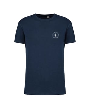 Heren t-shirt van het merk Subprime. De shirts van Subprime zijn gemaakt van 100% biologisch katoen, en hebben een normale pasvorm. Het zachte katoen zorgt voor een heerlijk draagcomfort.  Merk: SubprimeModelnaam: Star Logo ShirtCategorie: heren t-shirtMaterialen: biologisch katoenKleur: blauw