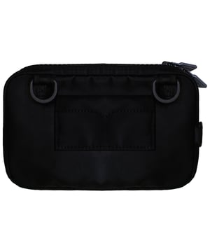 The Hunter Nylon Keeper Phone Pouch is a stylish and functional accessory designed to keep your phone and essentials secure while on the go. Crafted from durable and water-resistant nylon, this compact pouch is perfect for everyday adventures, whether in the city or outdoors.
Â 
Key Features:
Durable Nylon Construction: 

Lightweight yet sturdy, providing long-lasting performance.


Water-Resistant Finish: 

Helps protect your phone and essentials from unexpected rain or splashes.


Adjustable Crossbody Strap: 

Allows for hands-free carrying with a customizable fit.


Secure Zip Closure:

Ensures your phone and small valuables stay safe and protected.


Compact &amp; Functional Design: 

Perfect for carrying a phone, keys, cards, and other small essentials.


Subtle Hunter Branding: 

Features the classic Hunter logo for a signature touch.


Versatile Styling: 

Ideal for everyday wear, travel, festivals, or outdoor activities.


Â 
The Hunter Nylon Keeper Phone Pouch is a must-have accessory for those who want a stylish, practical, and protective solution for carrying essentials without the bulk of a full-size bag.