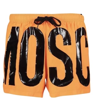 Moschino oranje zwemshort, elastische tailleband, trekkoorden, logo all-over print, 100% polyester, gemaakt in Italie, groot merklogo rondom, merklogo, oranje zwemkleding