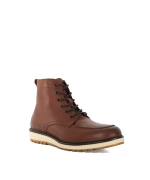 Introducing Coburn, a robust and versatile lace-up boot that gets better with age. Made from premium leather with a wedge sole, they're guaranteed to add a contemporary twist to everyday outfits.