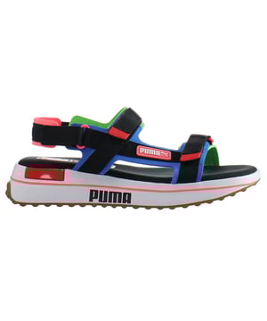 Fly como puede ser, el juego Rider On Sandals se inspira en las zapatillas de deporte de los años 70. Con toques de color en todas partes y amortiguación de espuma de piloto de alta gama en la entresuela, estas sandalias condimentan cualquier atuendo.