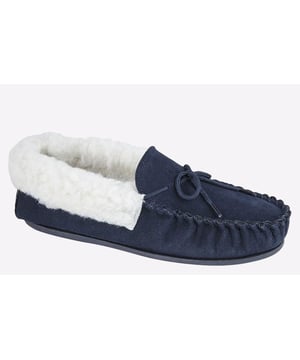 Designed to keep feet warm and cosy, these Emily moccasin slippers from Mokkers boast a wool mix-warm lining to ensure you stay comfortable no matter the temperature, with a soft lining for added comfort.
- Real Suede
- Wool mix warm thermal lining
- TPR Outdoor Sole